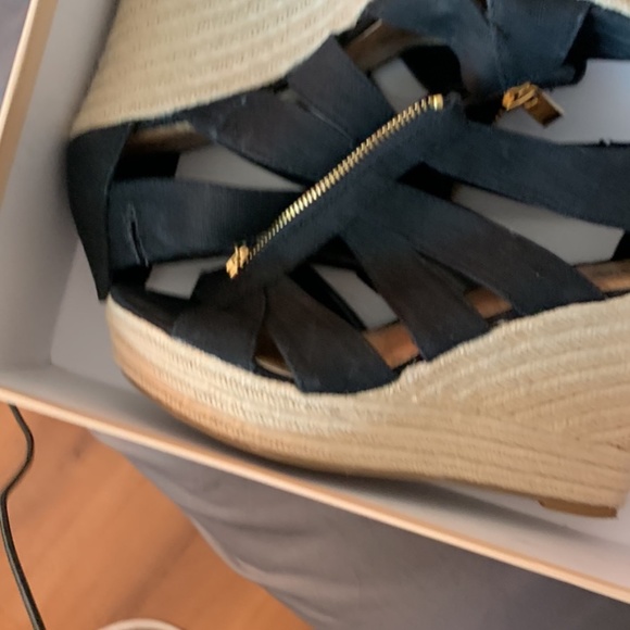 Women heels - Picture 8 of 15